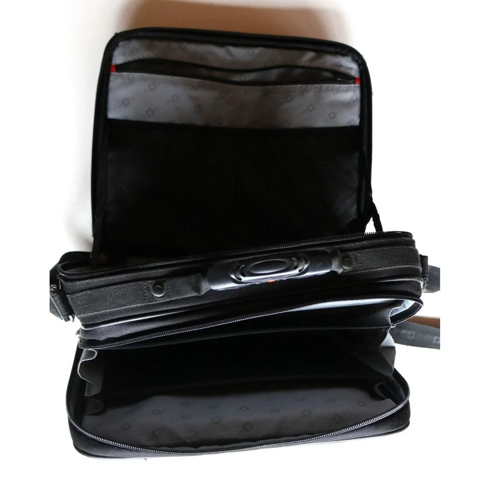 Wenger Swiss Army Knife Messenger~Brief~Attache Bag in EXCELLENT CONDITION